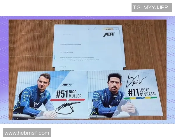 足球巨星签名背后的故事与价值探秘 足球巨星签名背后的故事与价值探秘