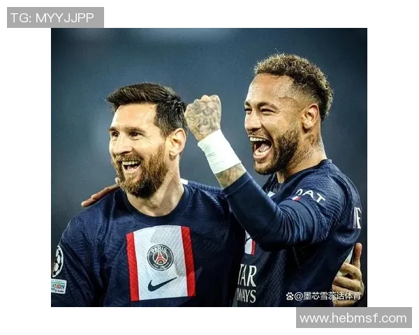 足球明星时尚穿搭大揭秘展现球场外的独特魅力与风格