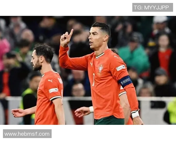 足球明星转场瞬间精彩回顾脚踩绿茵场的震撼时刻