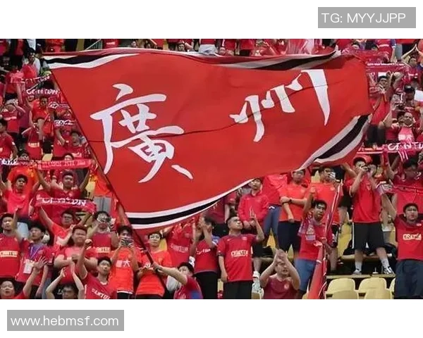 广州排球队在大师赛中的灵活性表现引发热议与期待 广州排球队在大师赛中的灵活性表现引发热议与期待