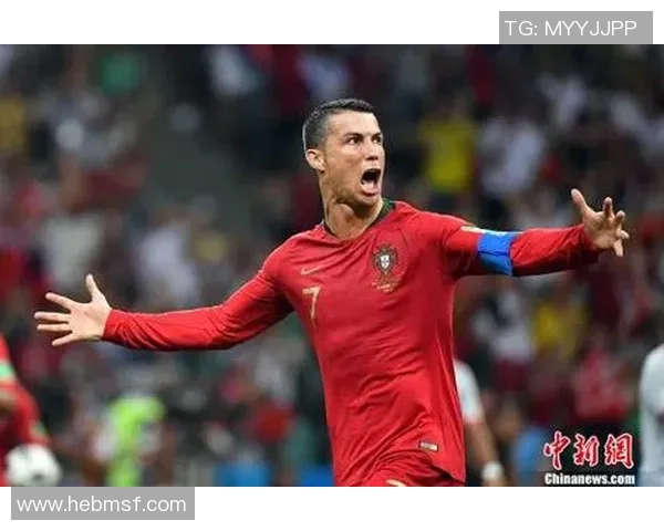 庆祝足球巨星C罗生日的精彩瞬间与辉煌成就回顾 庆祝足球巨星C罗生日的精彩瞬间与辉煌成就回顾